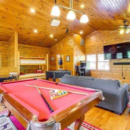Cabin With Pool Access About 3 Mi To Downtown Gatlinburg Dış mekan fotoğraf