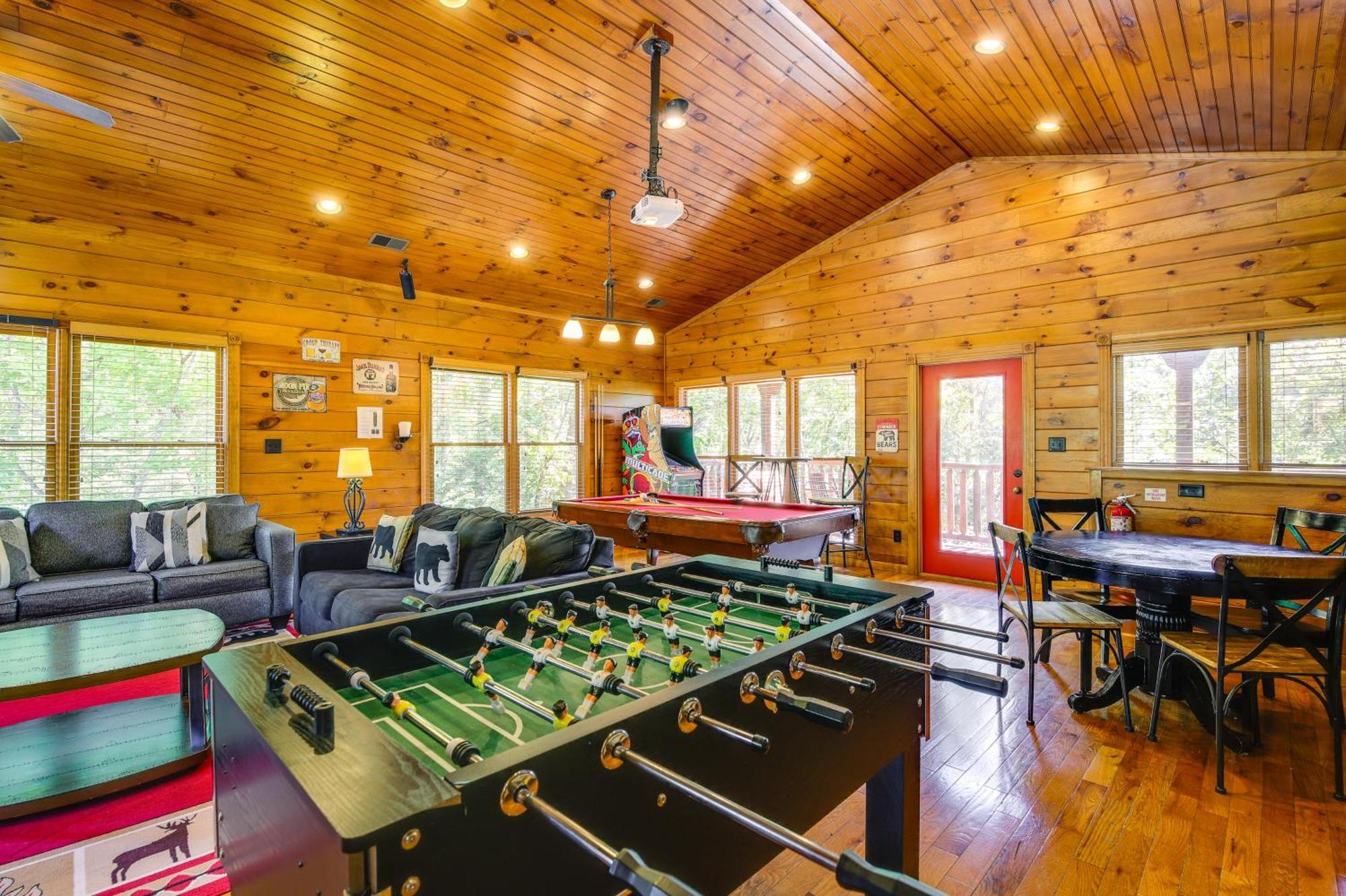 Cabin With Pool Access About 3 Mi To Downtown Gatlinburg Dış mekan fotoğraf