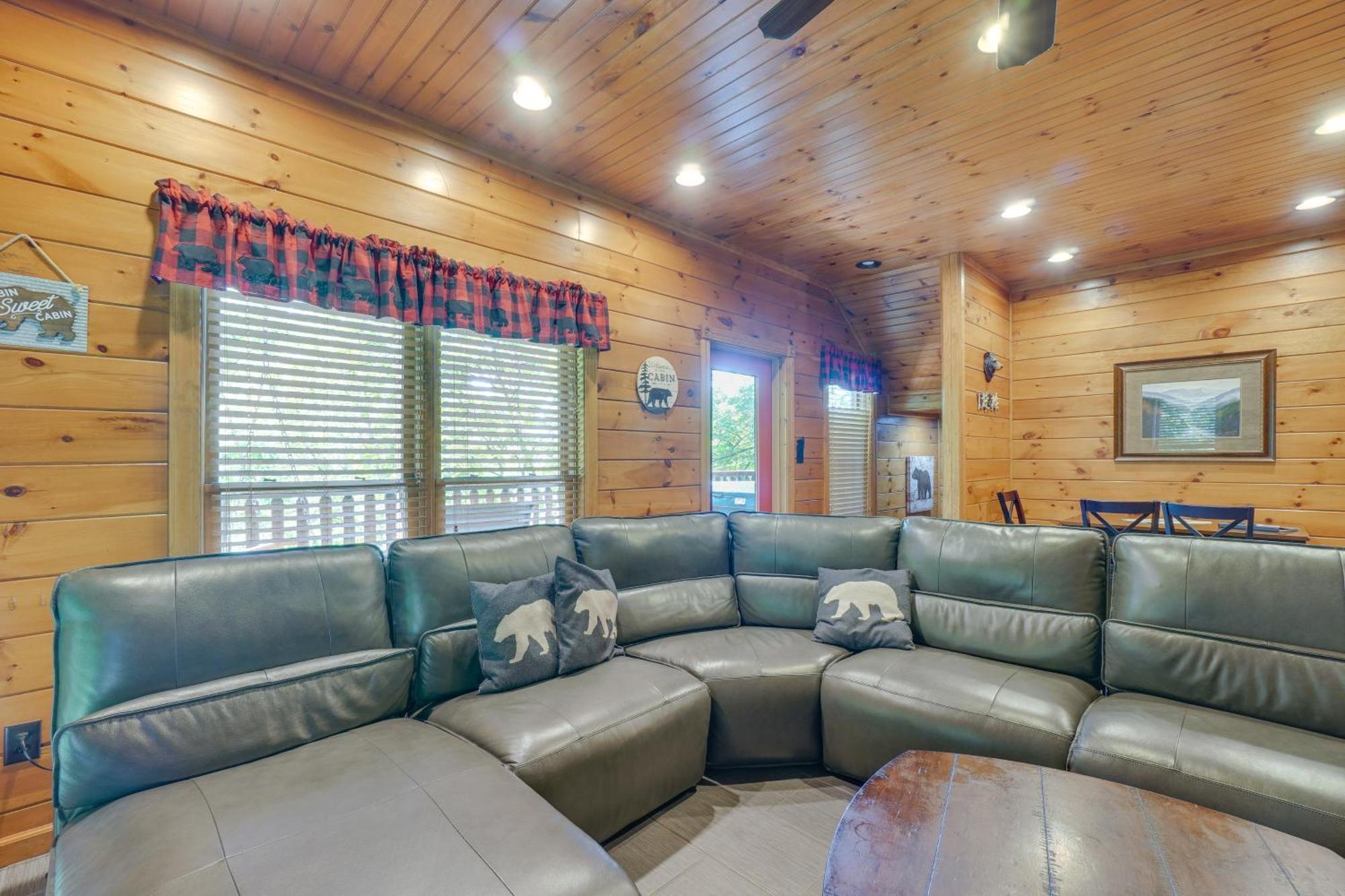 Cabin With Pool Access About 3 Mi To Downtown Gatlinburg Dış mekan fotoğraf