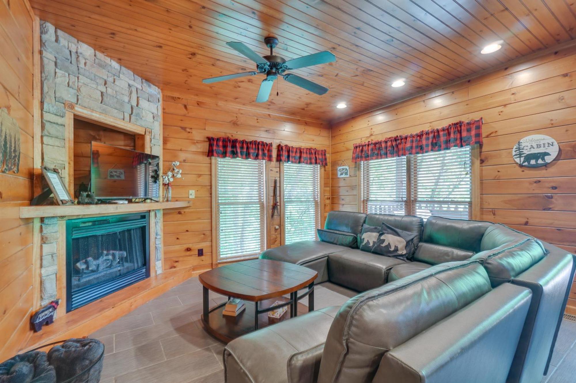Cabin With Pool Access About 3 Mi To Downtown Gatlinburg Dış mekan fotoğraf